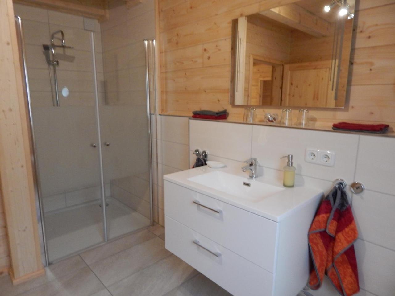 Holzblockhaus *